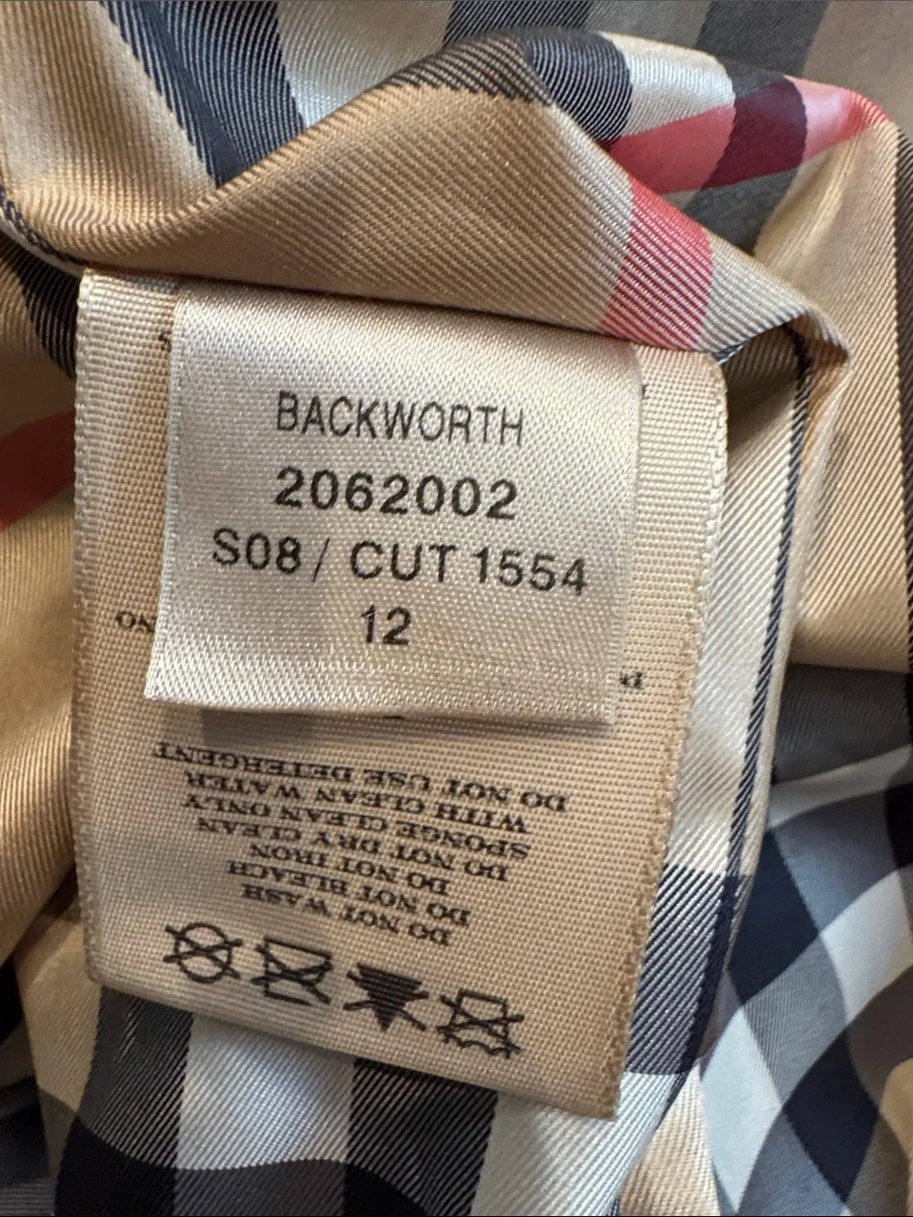 Authentic Burberry London Backworth Glossy Trench Coat with Belt - Picture 16 of 17